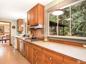 7400 Island Center Road NE, Bainbridge Island WA 98110