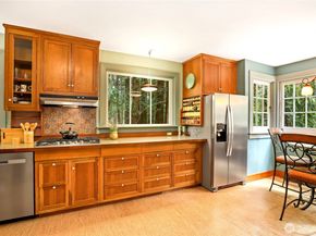 7400 Island Center Road NE, Bainbridge Island WA 98110