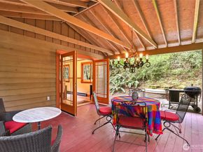 7400 Island Center Road NE, Bainbridge Island WA 98110