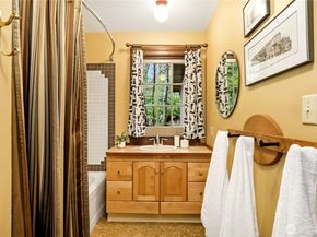 7400 Island Center Road NE, Bainbridge Island WA 98110