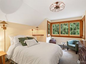 7400 Island Center Road NE, Bainbridge Island WA 98110