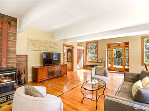7400 Island Center Road NE, Bainbridge Island WA 98110