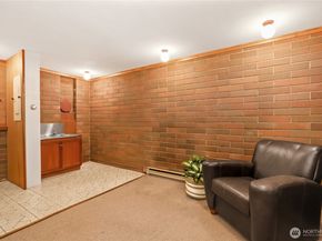 7400 Island Center Road NE, Bainbridge Island WA 98110