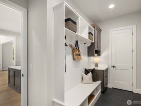 1555 158th Court SE, Bellevue WA 98008