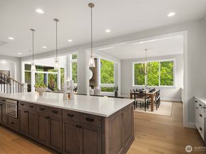 1555 158th Court SE, Bellevue WA 98008