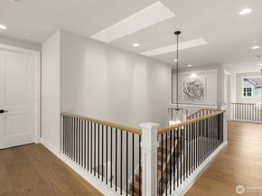 1555 158th Court SE, Bellevue WA 98008