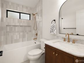 4009 33rd Avenue W B, Seattle WA 98199