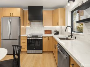 4009 33rd Avenue W B, Seattle WA 98199