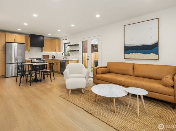 4009 33rd Avenue W B, Seattle WA 98199