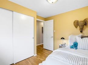 17630 Larch Way, Lynnwood WA 98037