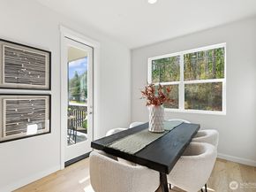 714 Newport Way NW, Issaquah WA 98027