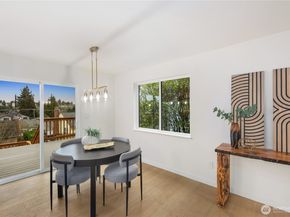 2518 36th Avenue W, Seattle WA 98199