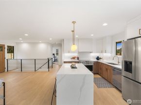 2518 36th Avenue W, Seattle WA 98199