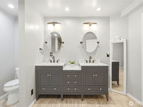 16714 SE Newport Way, Bellevue WA 98006