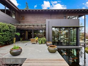 919 6th Street W, Kirkland WA 98033