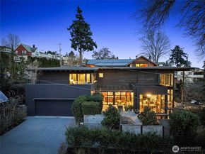 919 6th Street W, Kirkland WA 98033