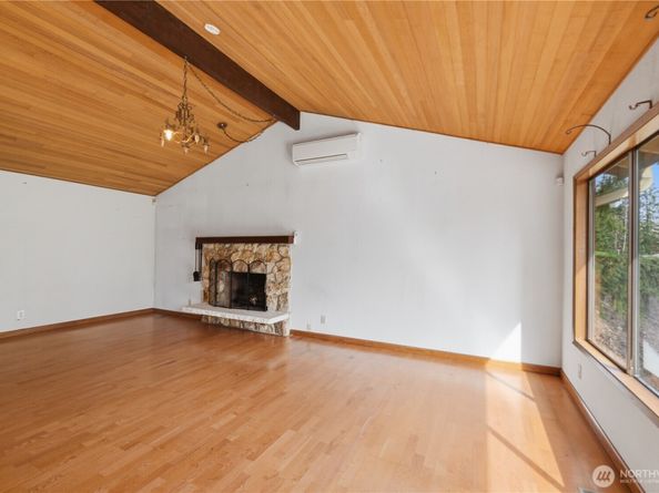 18510 66th Avenue NE, Kenmore WA 98028