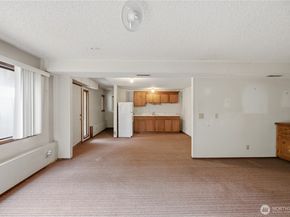 18510 66th Avenue NE, Kenmore WA 98028