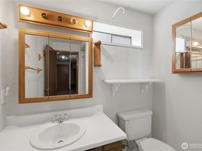 18510 66th Avenue NE, Kenmore WA 98028