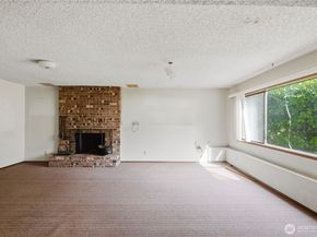 18510 66th Avenue NE, Kenmore WA 98028