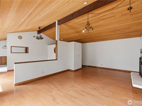 18510 66th Avenue NE, Kenmore WA 98028