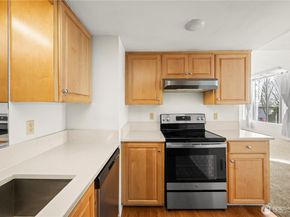 3401 Oaks Avenue 6, Everett WA 98201