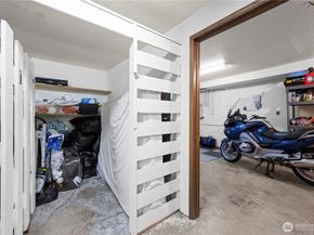 3401 Oaks Avenue 6, Everett WA 98201