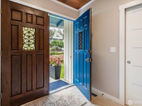 19321 Kenlake Place NE, Kenmore WA 98028