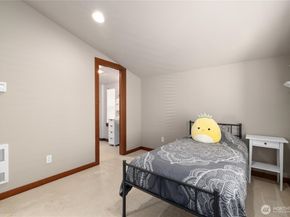 4005 7th Avenue NE, Seattle WA 98105