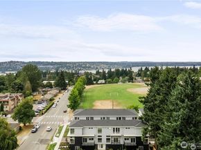 1208 Harrington Avenue NE, Renton WA 98056