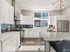 1208 Harrington Avenue NE, Renton WA 98056