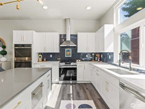 1208 Harrington Avenue NE, Renton WA 98056