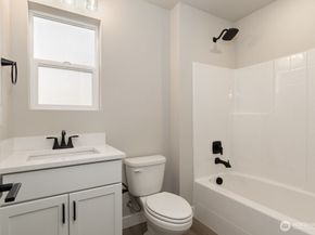 6609 S 128th Street, Seattle WA 98178