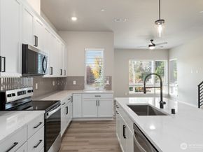 6609 S 128th Street, Seattle WA 98178