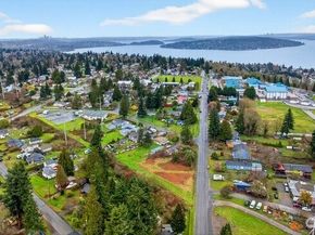 12511 80th Avenue S, Seattle WA 98178