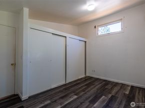 9452 25th Avenue SW, Seattle WA 98106