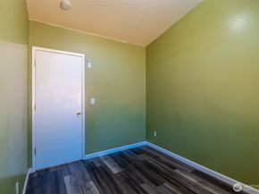 9452 25th Avenue SW, Seattle WA 98106