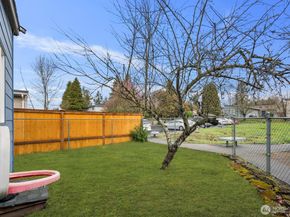 9452 25th Avenue SW, Seattle WA 98106