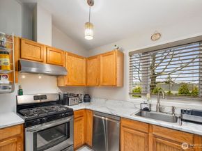 9452 25th Avenue SW, Seattle WA 98106