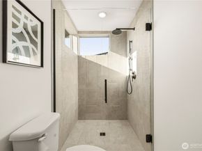 3819 C Fremont Avenue N, Seattle WA 98103