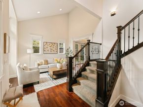 8718 NE 134th Street, Kirkland WA 98034