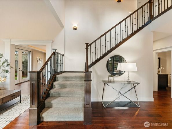 8718 NE 134th Street, Kirkland WA 98034