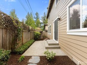 8718 NE 134th Street, Kirkland WA 98034