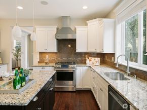 8718 NE 134th Street, Kirkland WA 98034
