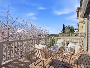1757 9th Court NE, Issaquah WA 98029