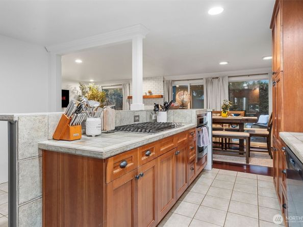 9024 171st Avenue NE, Redmond WA 98052