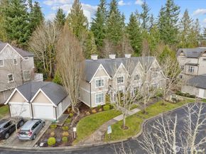 22668 NE Alder Crest Lane, Redmond WA 98053