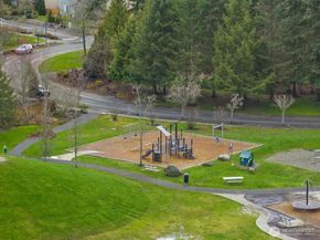 22668 NE Alder Crest Lane, Redmond WA 98053