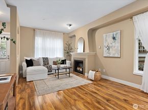 22668 NE Alder Crest Lane, Redmond WA 98053