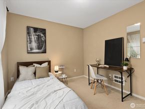 22668 NE Alder Crest Lane, Redmond WA 98053